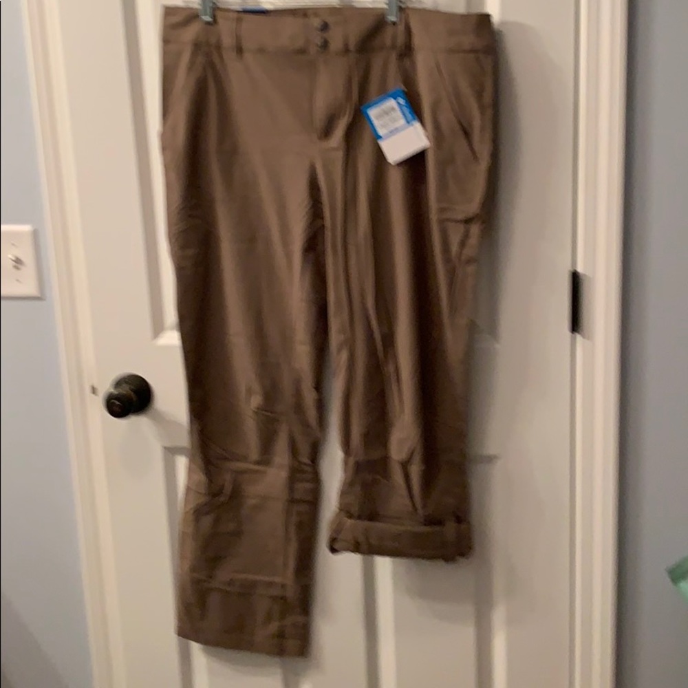 Women’s Columbia Active Pants, Size 16